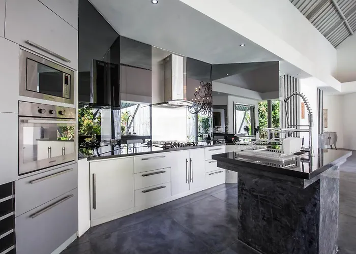 ヴィラ Xaloc By House Of Winds - Stunning Balinese Retreat Next To Canggu *